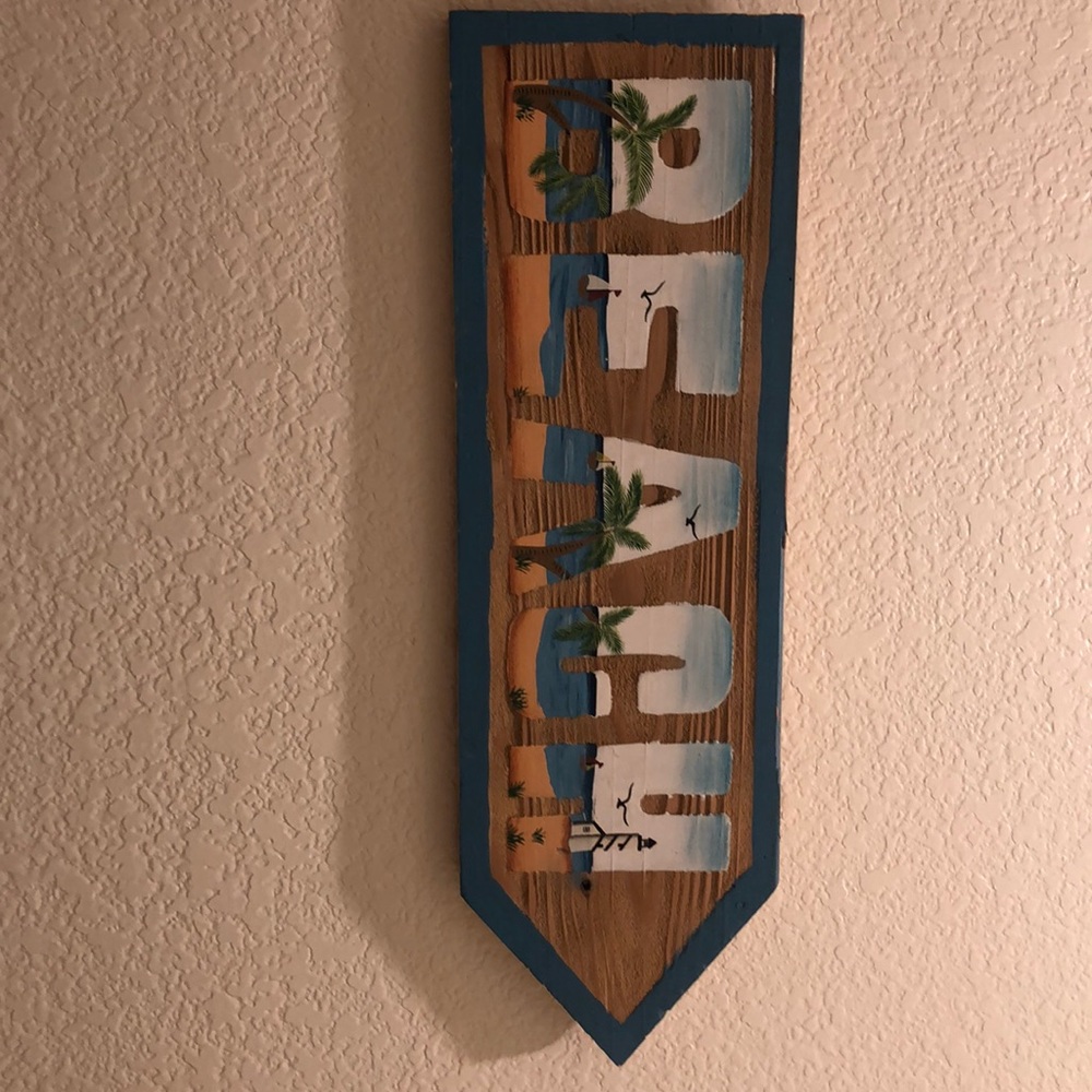 Sign - Picture 1 of 2